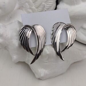 Vintage Style Silver-Tone Angel Wings Post Earrings